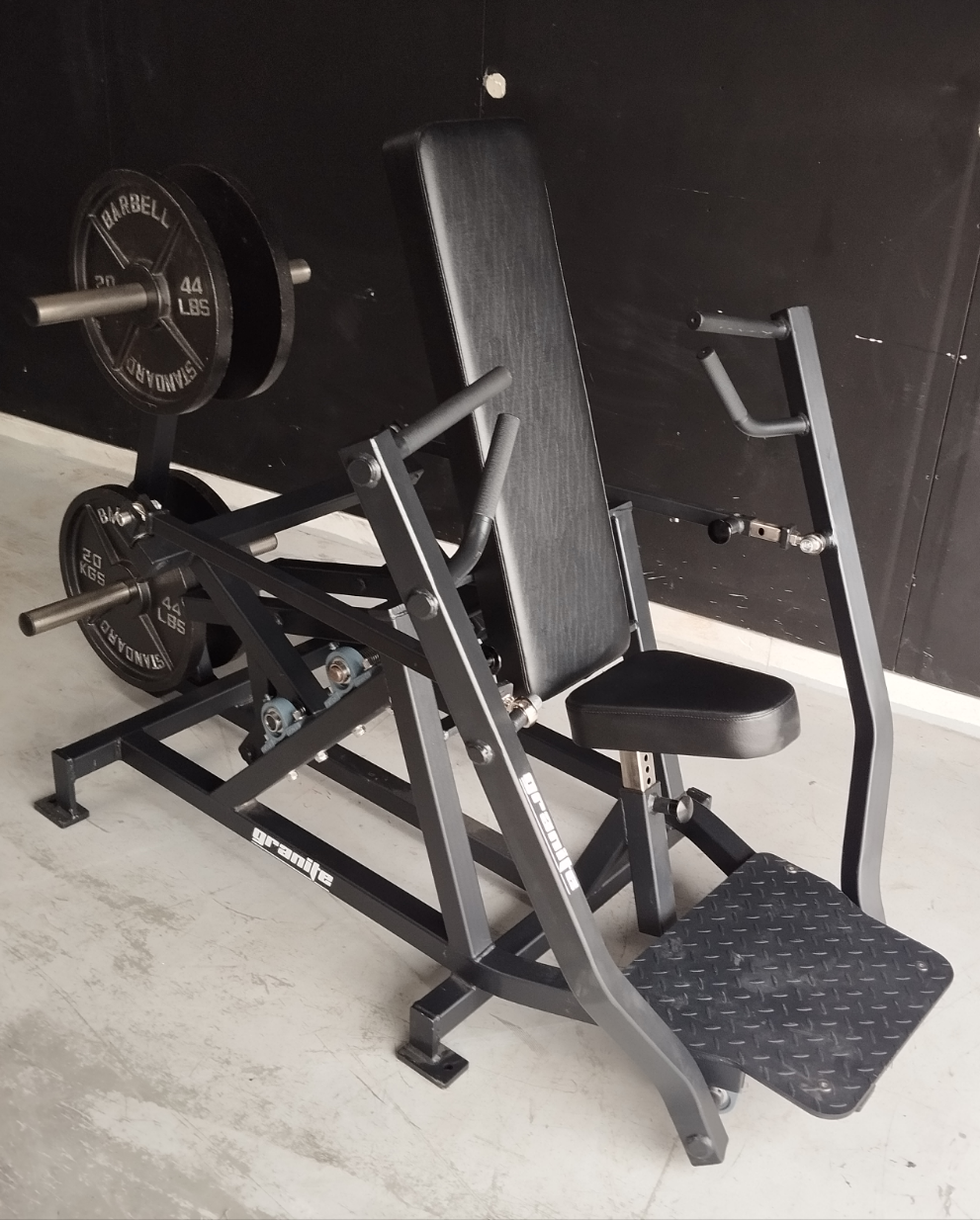 Granite Leverage Chest Press 2.0