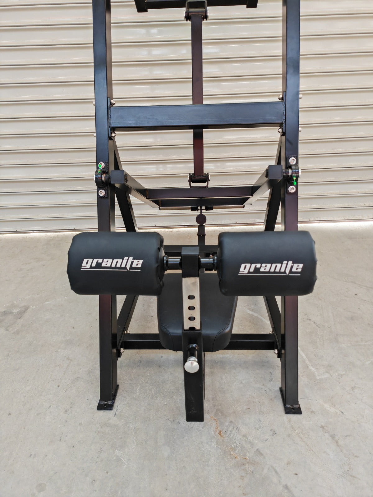 Granite Leverage Pulldown
